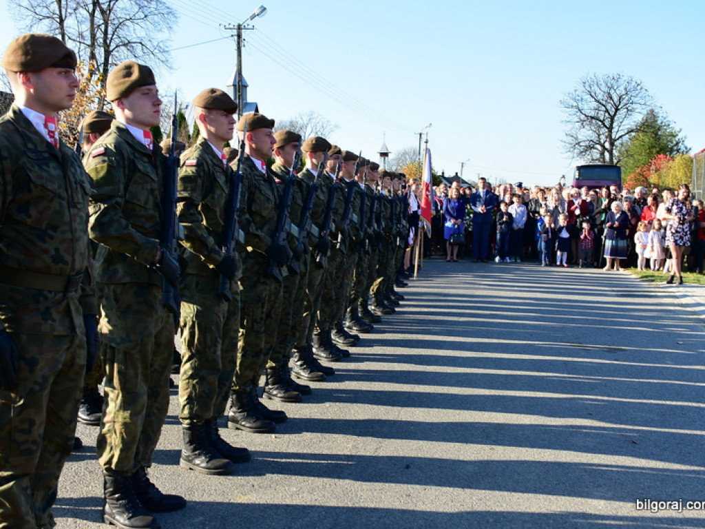 Pomnik ku czci mieszkańców Lipowca Starego został odsłonięty (FOTO)