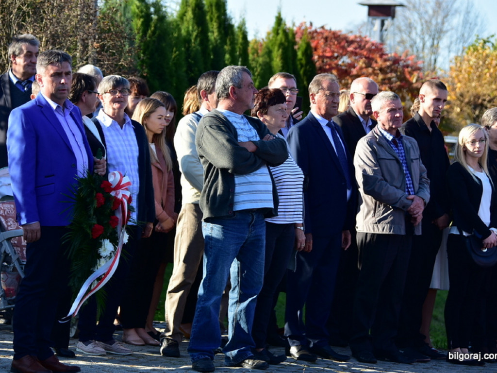 Pomnik ku czci mieszkańców Lipowca Starego został odsłonięty (FOTO)