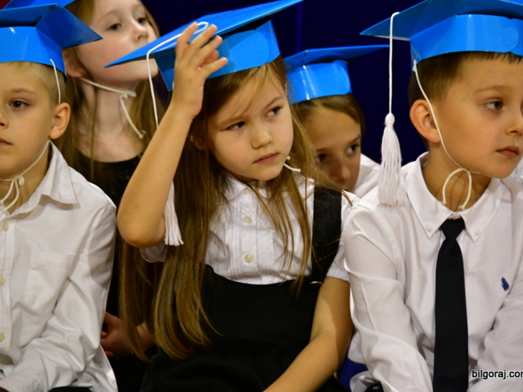 Ślubowanie klas I w Szkole Podstawowej Nr 3 z Oddziałami Integracyjnymi w Biłgoraju (FOTO)
