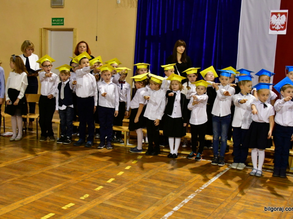 Ślubowanie klas I w Szkole Podstawowej Nr 3 z Oddziałami Integracyjnymi w Biłgoraju (FOTO)