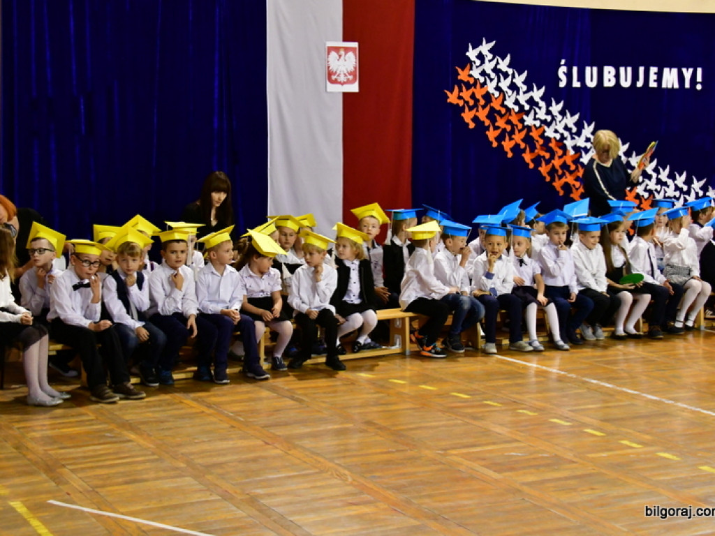 Ślubowanie klas I w Szkole Podstawowej Nr 3 z Oddziałami Integracyjnymi w Biłgoraju (FOTO)