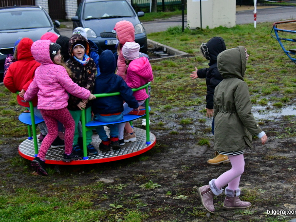 Oficjalne otwarcie placu zabaw na osiedlu Sitarska - Kępy (FOTO)