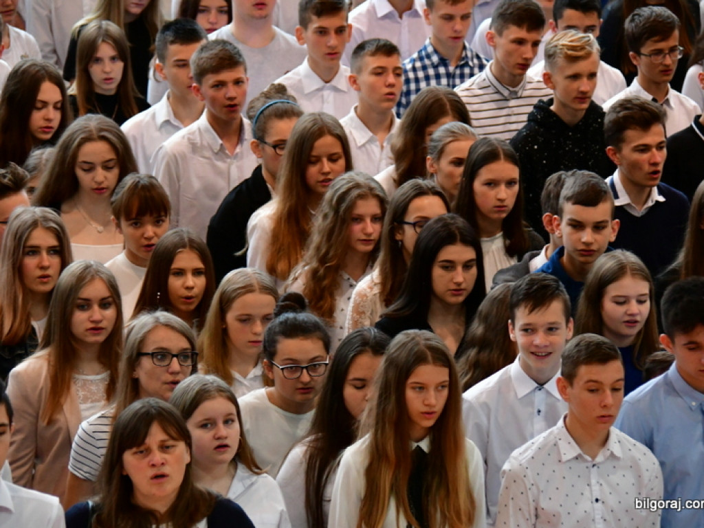 Szkoła do hymnu - I LO im. ONZ (FOTO, VIDEO)
