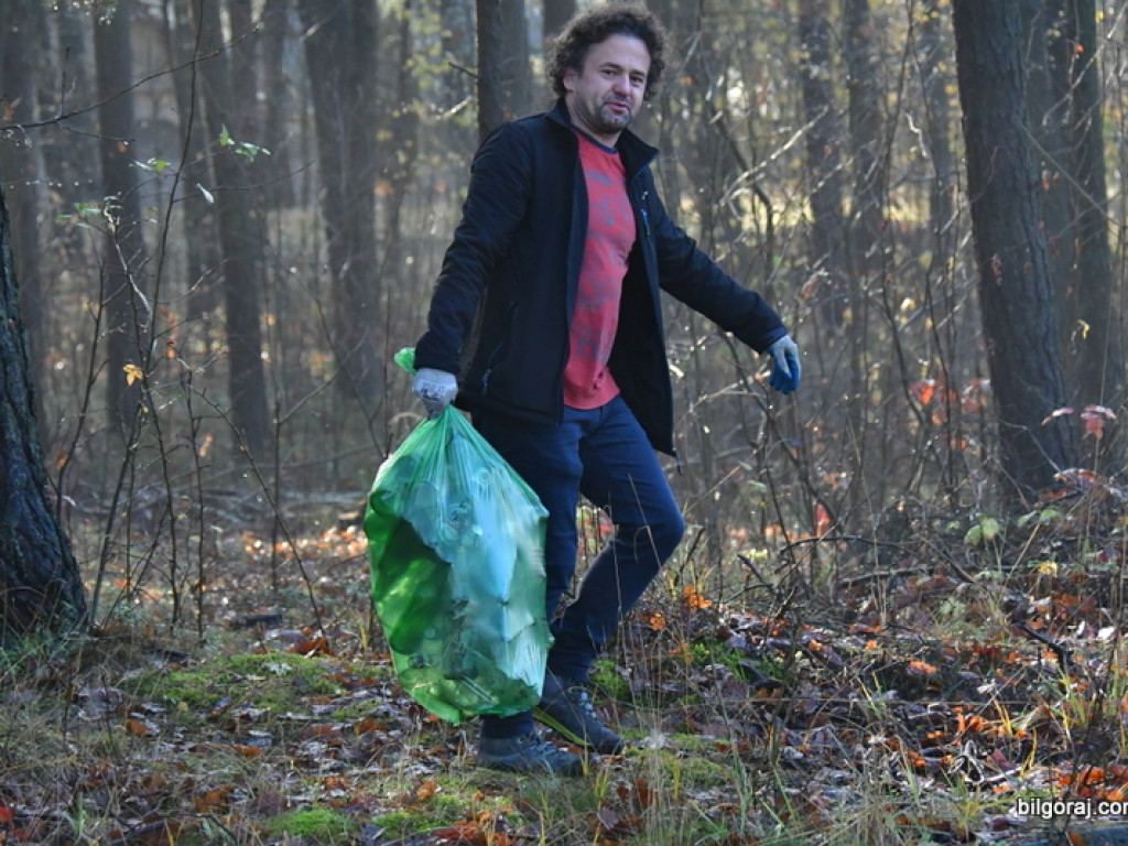 Sprzątali las Krasne koło Biłgoraja (FOTO)