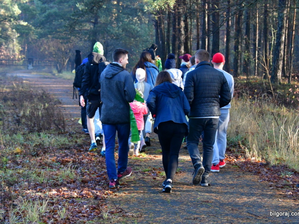 Sprzątali las Krasne koło Biłgoraja (FOTO)