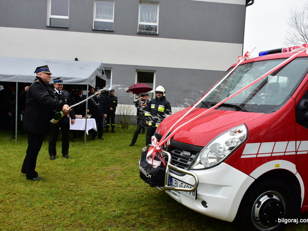 Nowy samochód dla jednostki OSP w Starym Bidaczowie (FOTO)