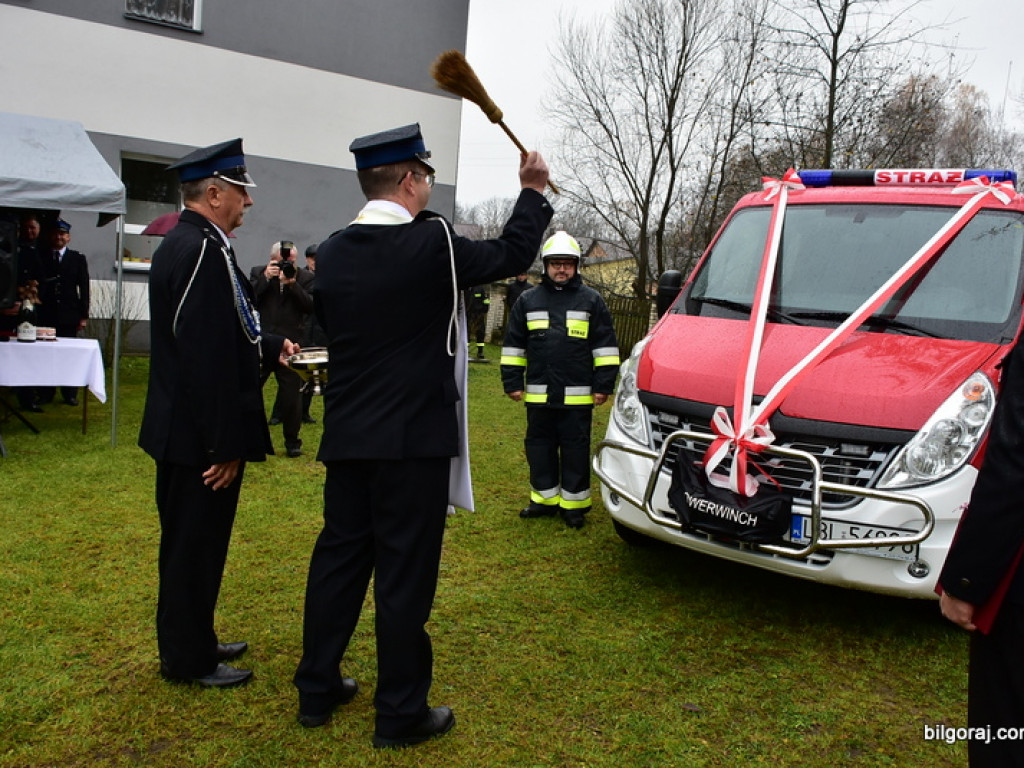 Nowy samochód dla jednostki OSP w Starym Bidaczowie (FOTO)