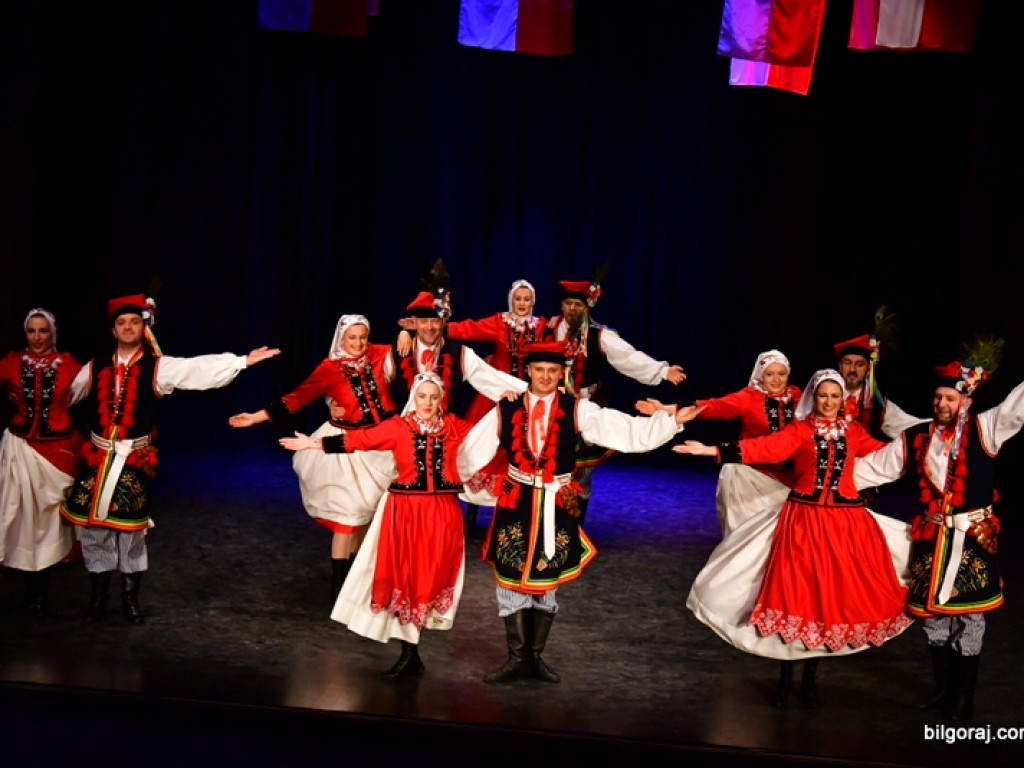 Tanecznie dla Niepodległej (FOTO, VIDEO)