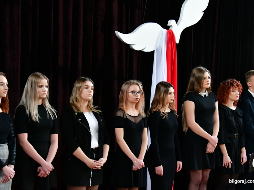 Akademia z okazji 101. rocznicy odzyskania przez Polskę niepodległości w ZSZiO (FOTO)