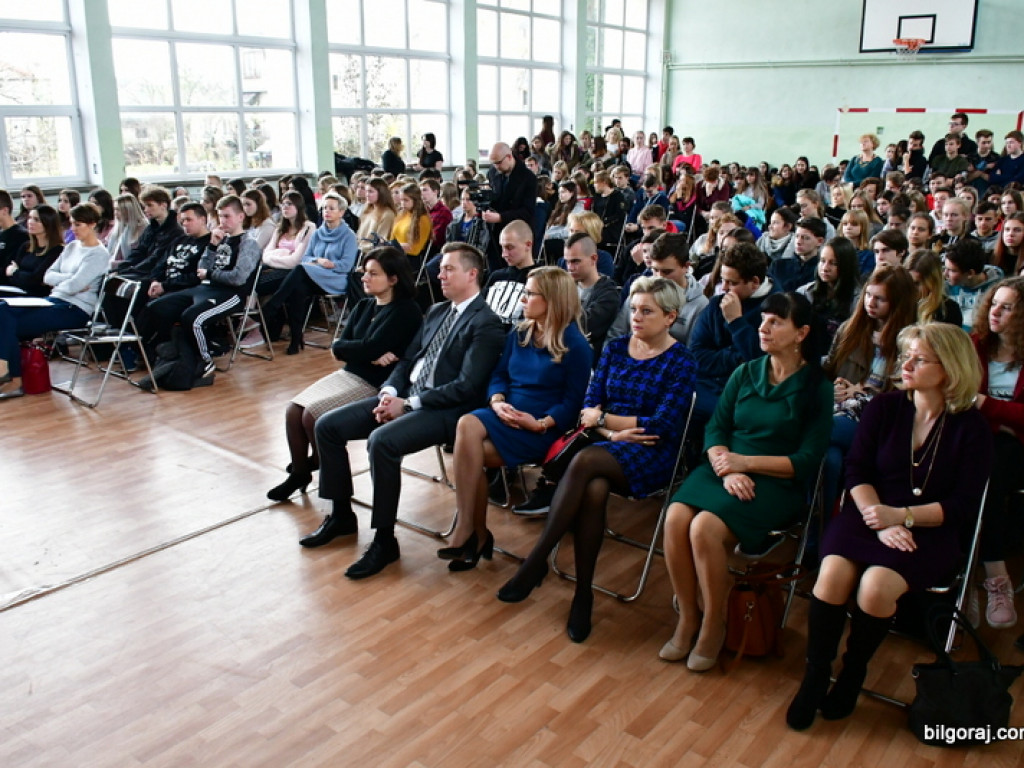 Akademia z okazji 101. rocznicy odzyskania przez Polskę niepodległości w ZSZiO (FOTO)