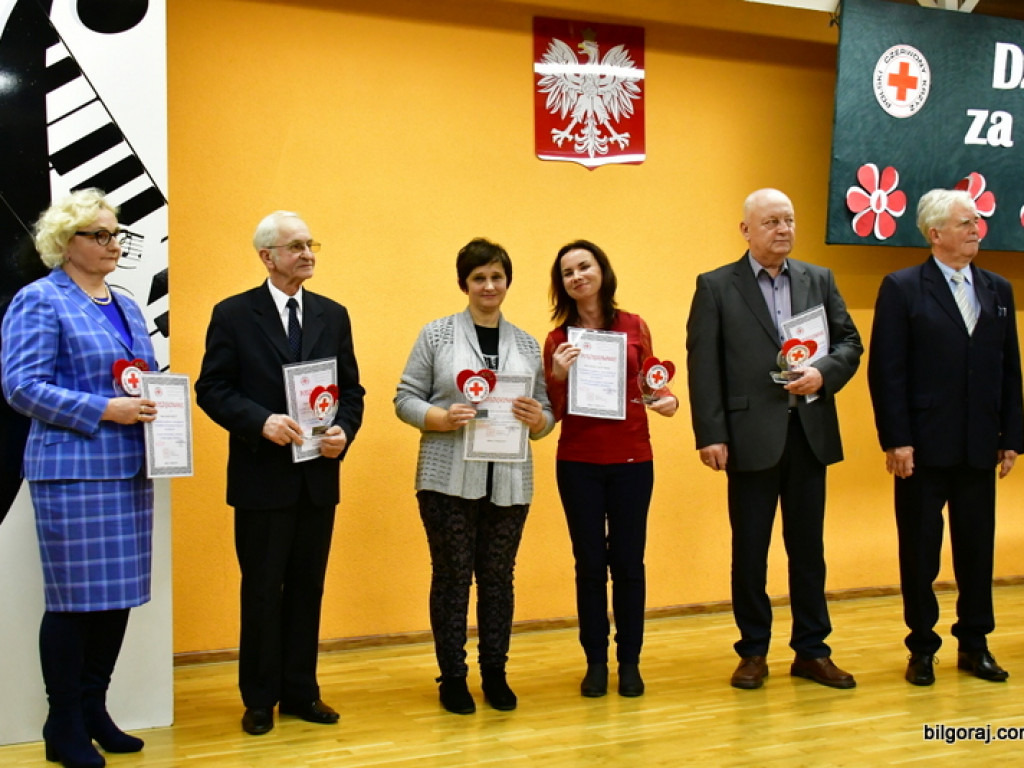 Spotkanie krwiodawców. Były medale, wyróżnienia i podziękowania (FOTO)