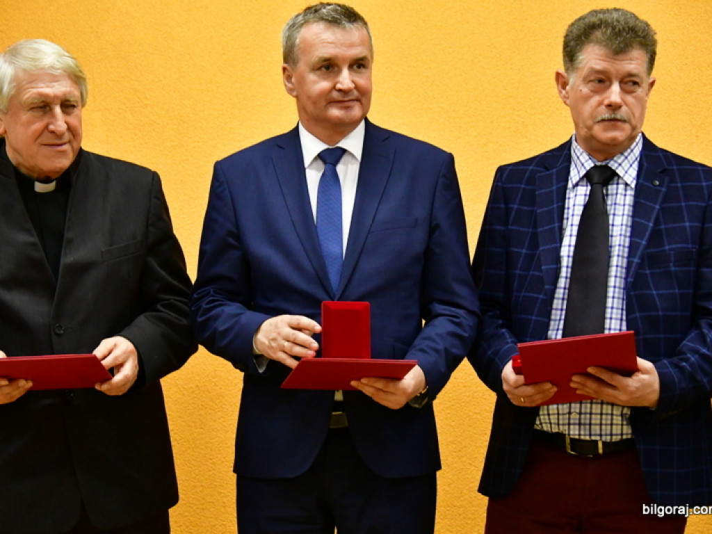 Spotkanie krwiodawców. Były medale, wyróżnienia i podziękowania (FOTO)