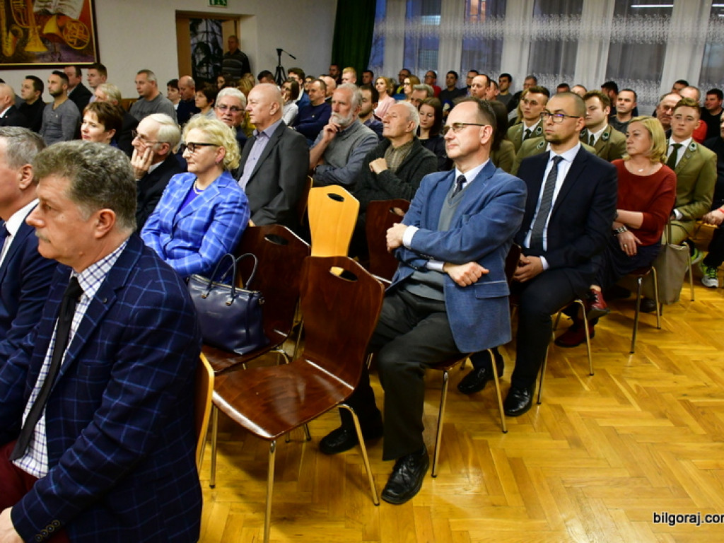 Spotkanie krwiodawców. Były medale, wyróżnienia i podziękowania (FOTO)