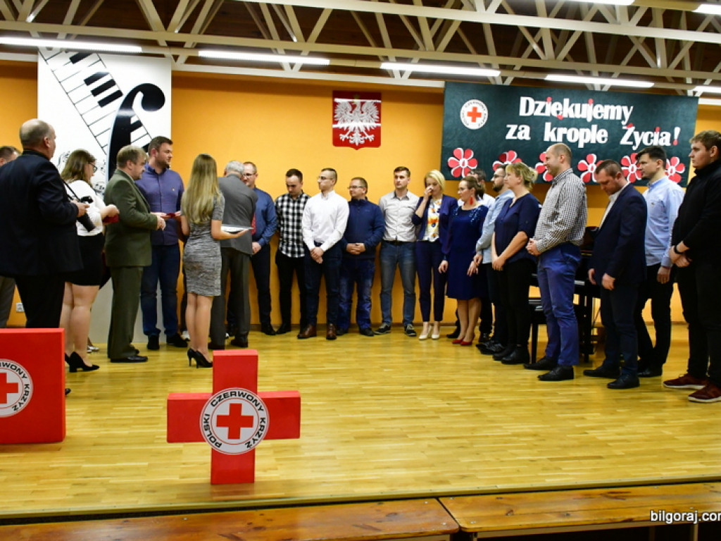 Spotkanie krwiodawców. Były medale, wyróżnienia i podziękowania (FOTO)