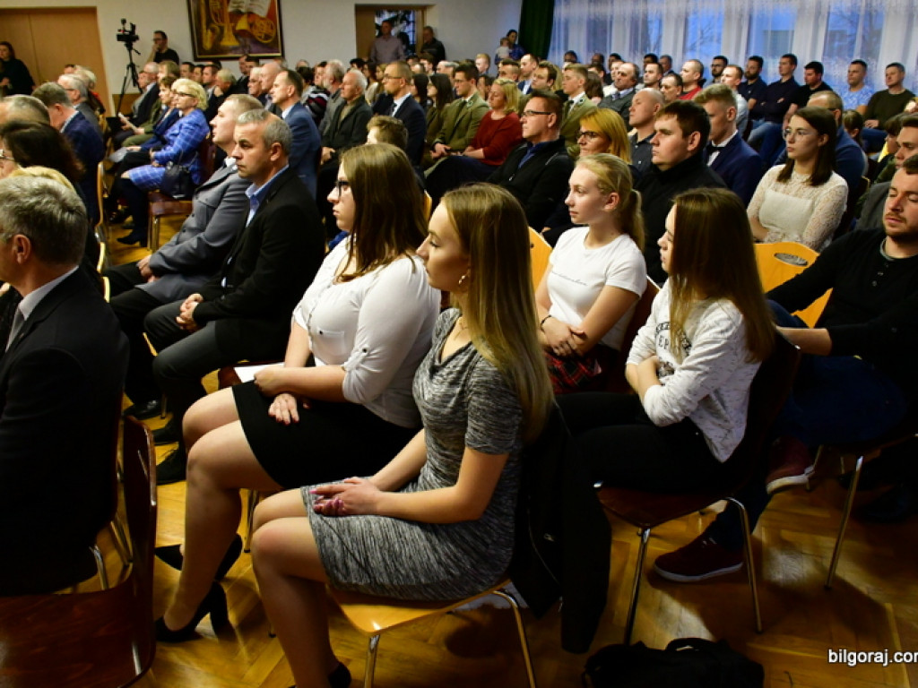 Spotkanie krwiodawców. Były medale, wyróżnienia i podziękowania (FOTO)