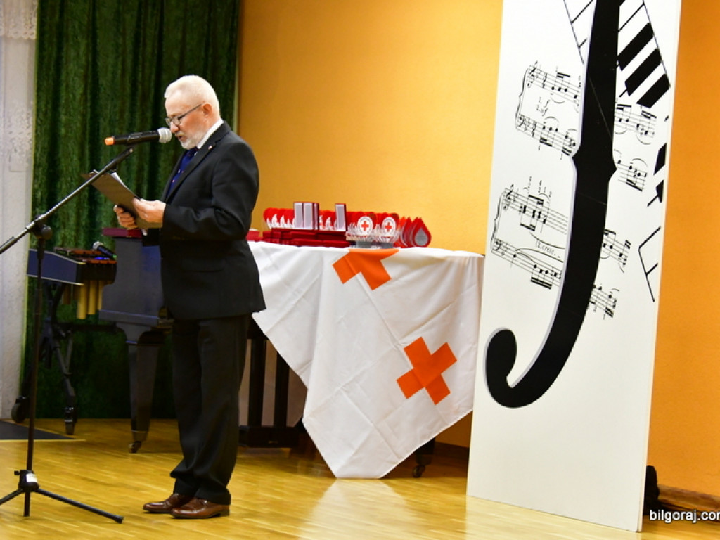 Spotkanie krwiodawców. Były medale, wyróżnienia i podziękowania (FOTO)