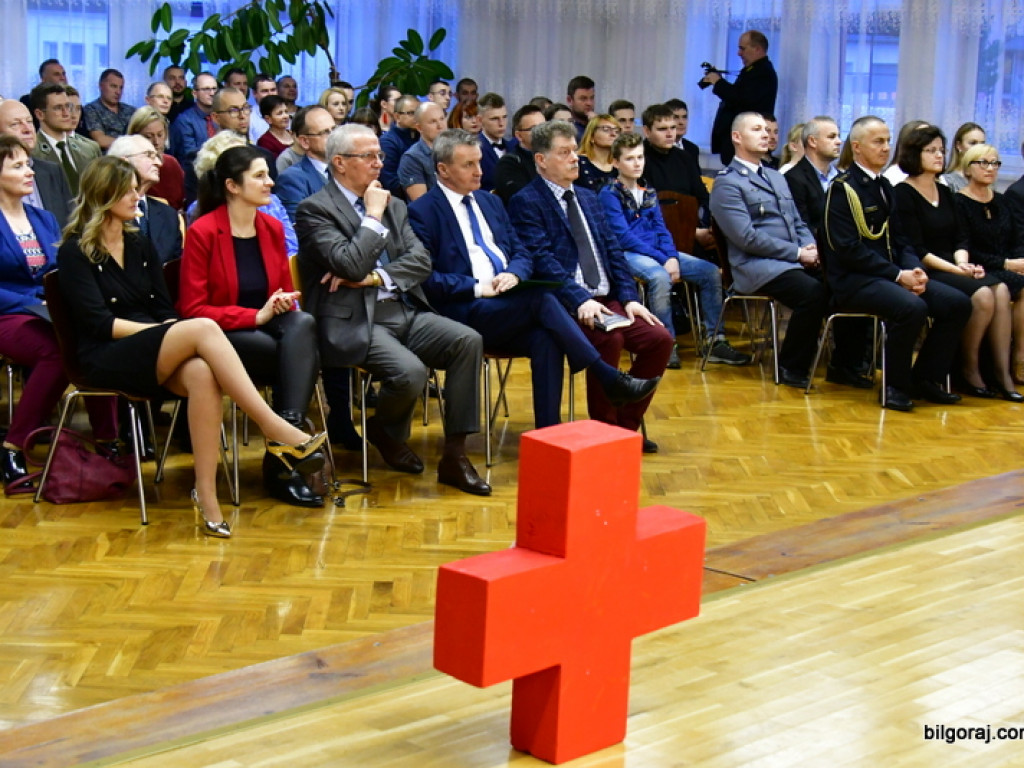 Spotkanie krwiodawców. Były medale, wyróżnienia i podziękowania (FOTO)