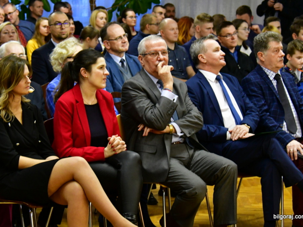 Spotkanie krwiodawców. Były medale, wyróżnienia i podziękowania (FOTO)