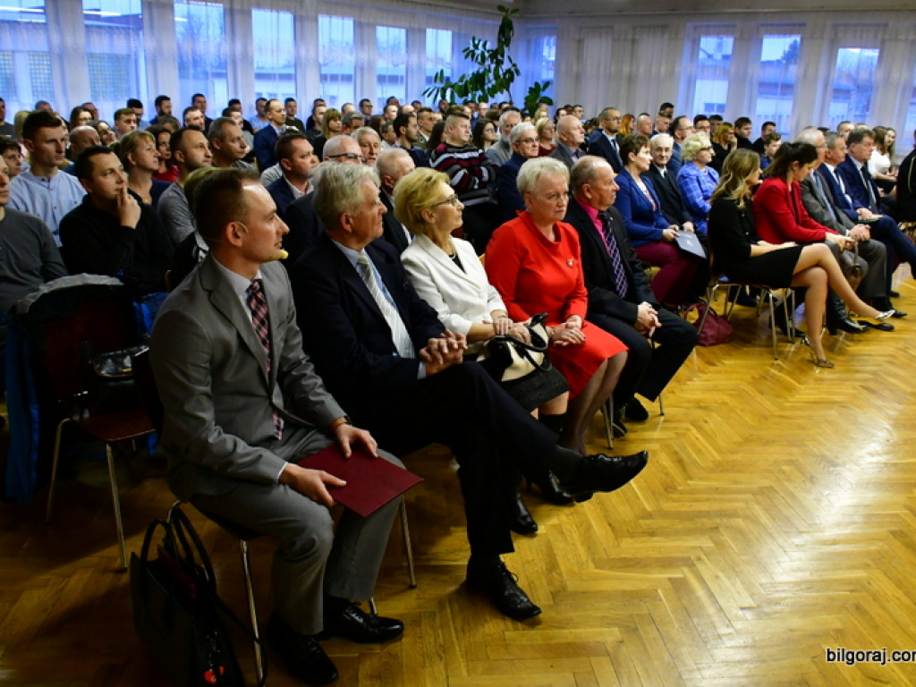 Spotkanie krwiodawców. Były medale, wyróżnienia i podziękowania (FOTO)