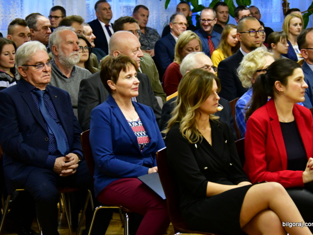 Spotkanie krwiodawców. Były medale, wyróżnienia i podziękowania (FOTO)