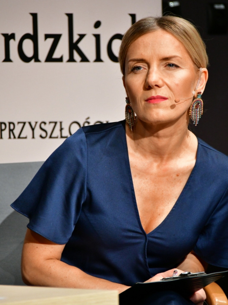 Debaty oksfordzkie. Biłgorajska młodzież spierała się w dyskusji na argumenty (FOTO)