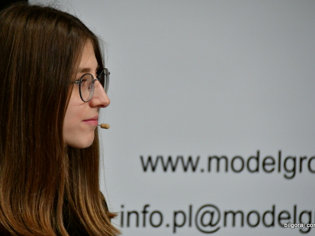Debaty oksfordzkie. Biłgorajska młodzież spierała się w dyskusji na argumenty (FOTO)
