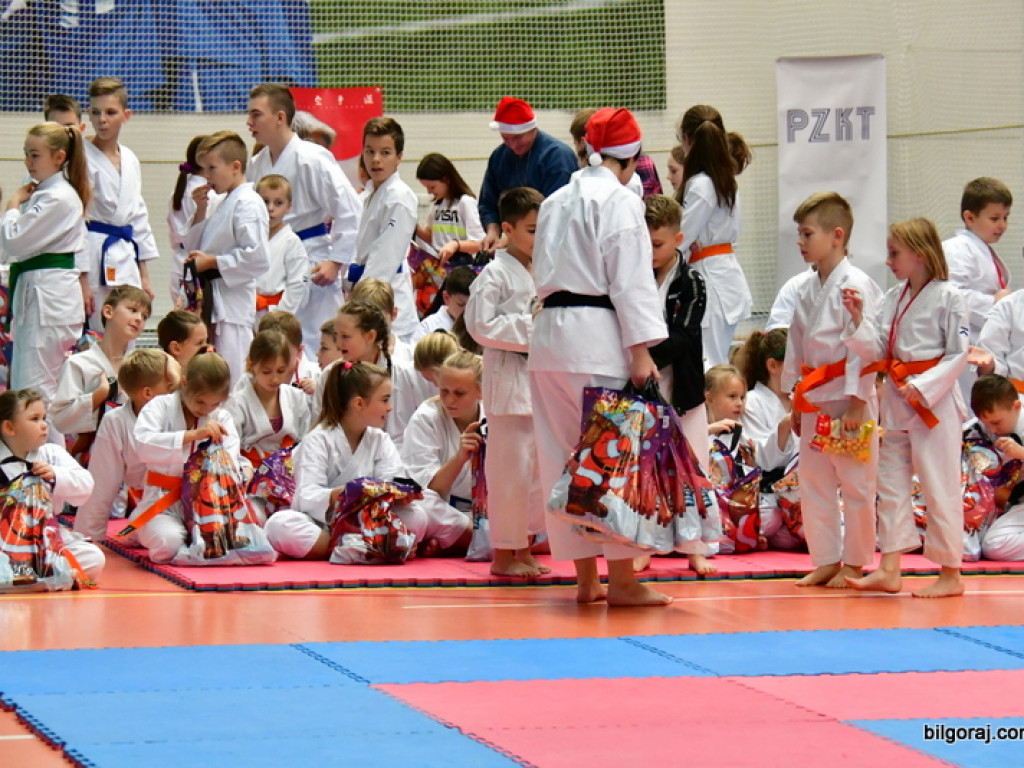 28. Mikołajkowy Turniej Karate Tradycyjnego dla Dzieci (FOTO)