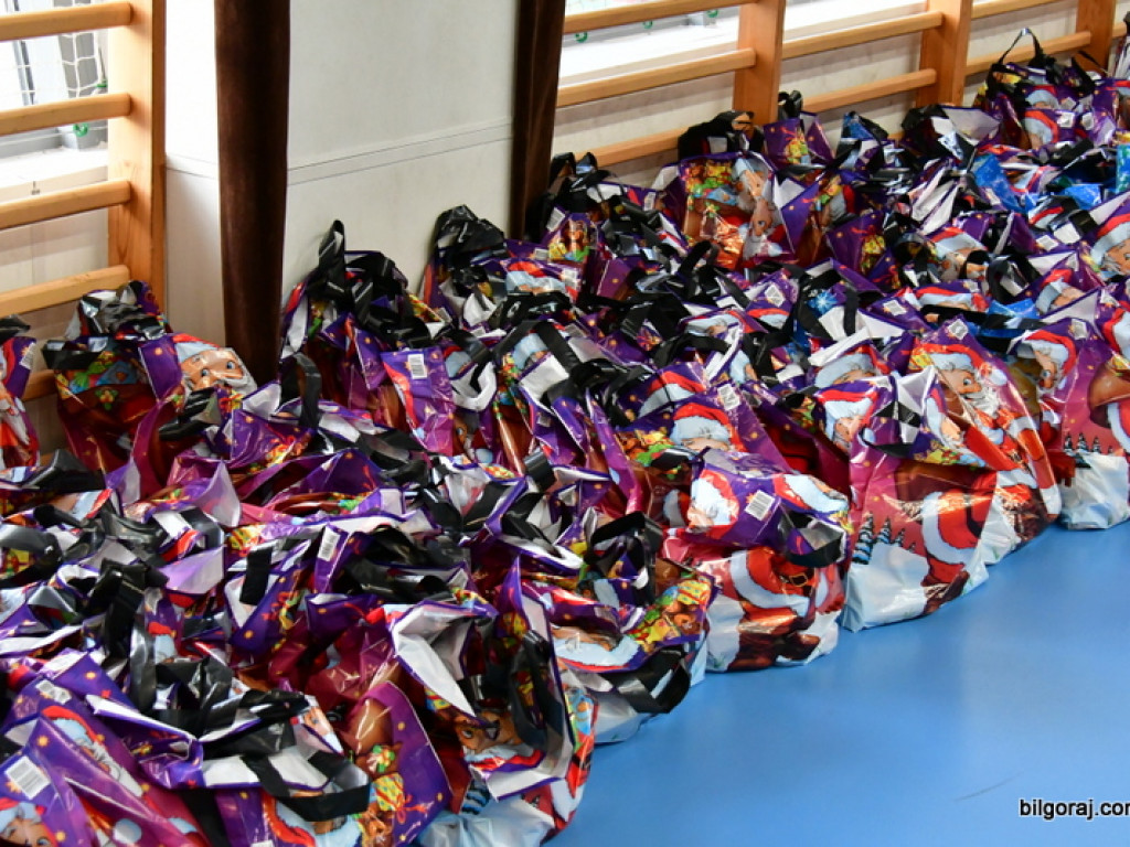 28. Mikołajkowy Turniej Karate Tradycyjnego dla Dzieci (FOTO)