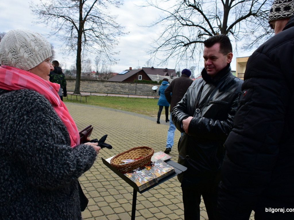 Kwestowali na pomoc dla weteranów walk w Donbasie (FOTO)