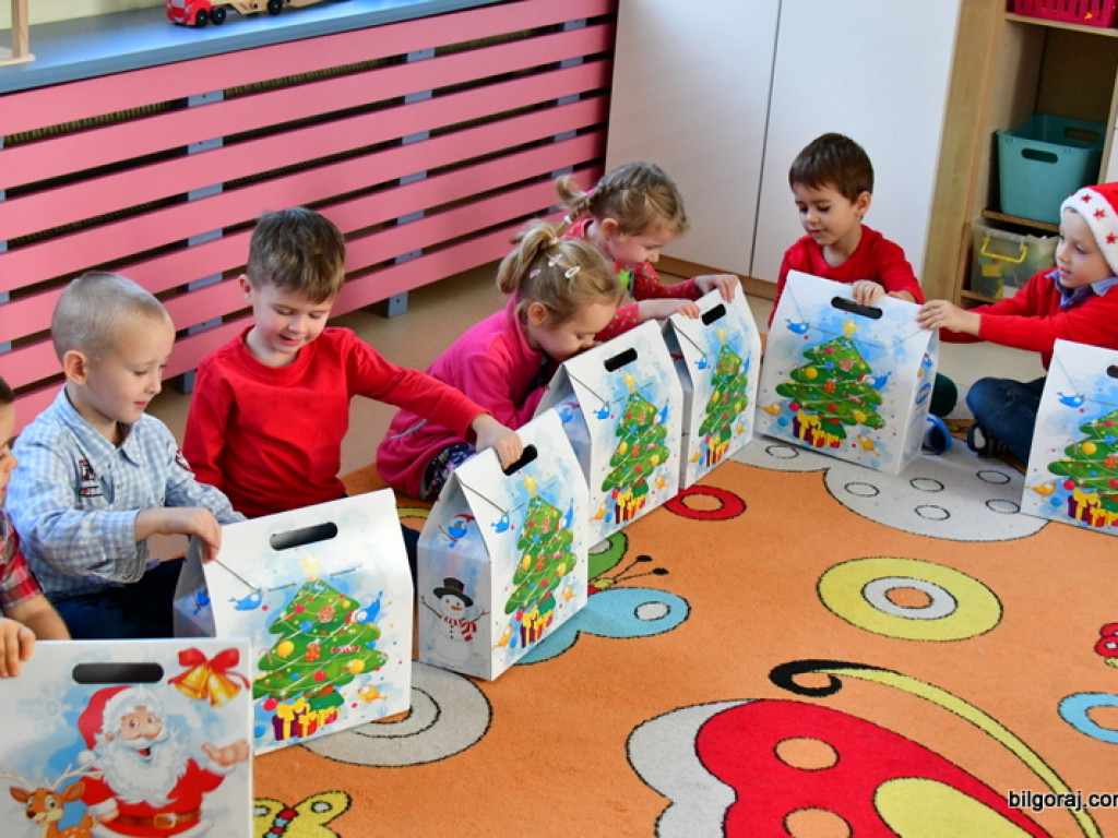 Święty Mikołaj odwiedził przedszkolaki (FOTO)