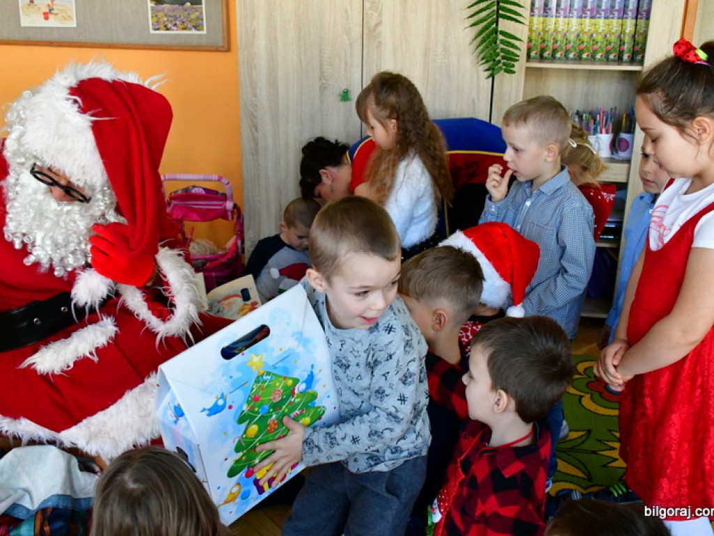 Święty Mikołaj odwiedził przedszkolaki (FOTO)