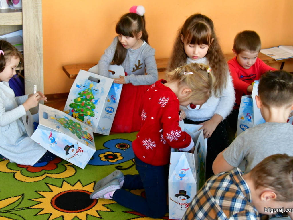 Święty Mikołaj odwiedził przedszkolaki (FOTO)