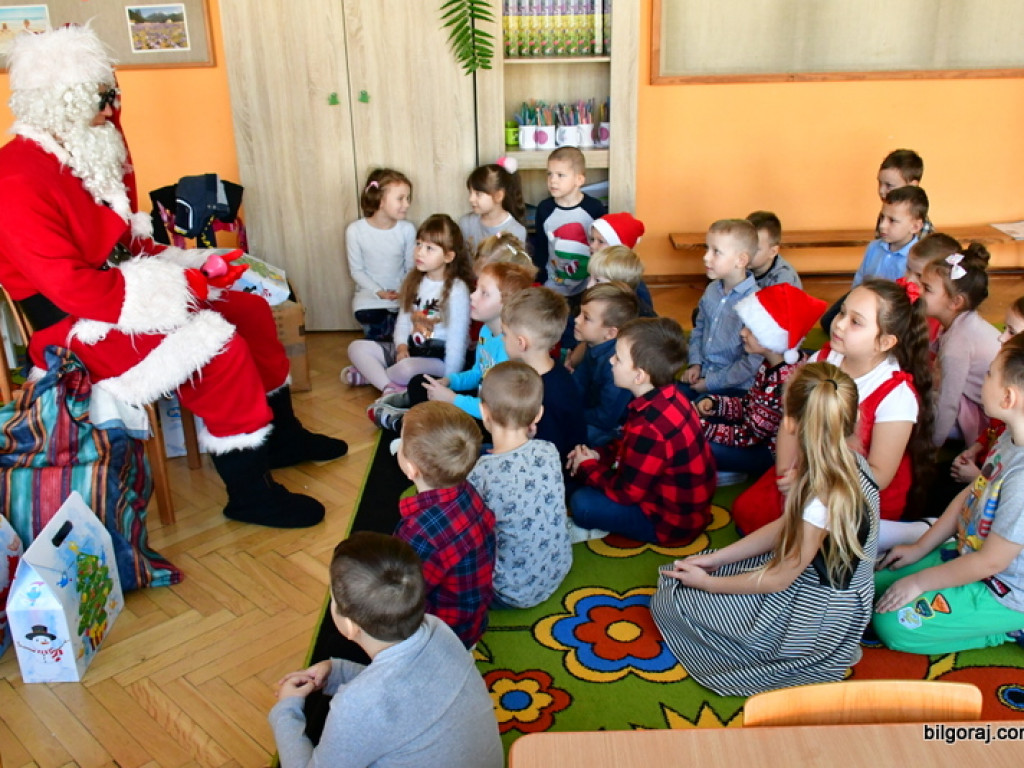 Święty Mikołaj odwiedził przedszkolaki (FOTO)