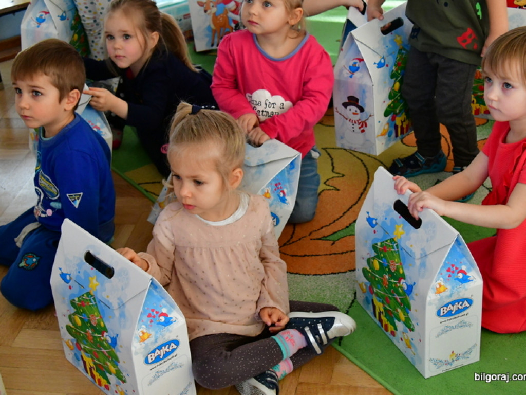 Święty Mikołaj odwiedził przedszkolaki (FOTO)