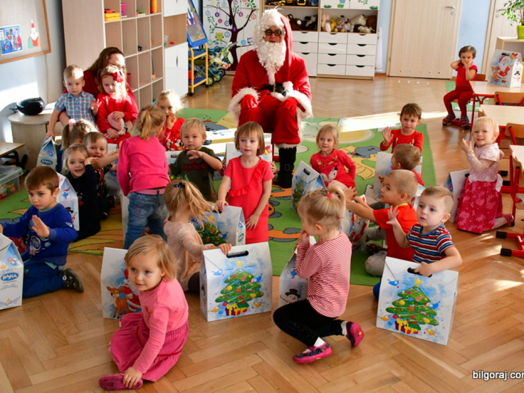 Święty Mikołaj odwiedził przedszkolaki (FOTO)