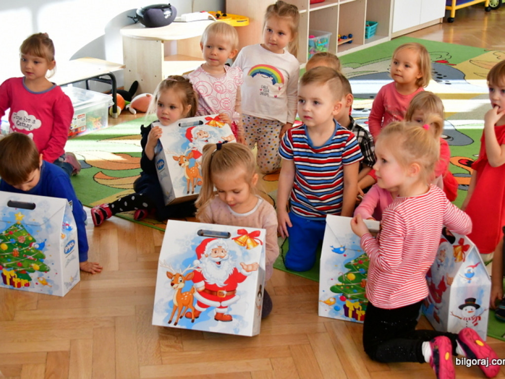 Święty Mikołaj odwiedził przedszkolaki (FOTO)