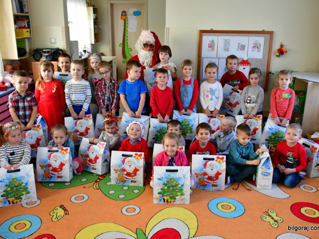 Święty Mikołaj odwiedził przedszkolaki (FOTO)