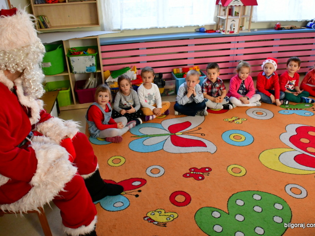 Święty Mikołaj odwiedził przedszkolaki (FOTO)