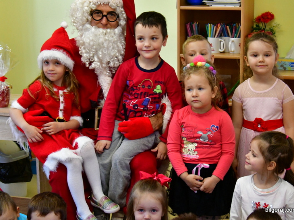Święty Mikołaj odwiedził przedszkolaki (FOTO)