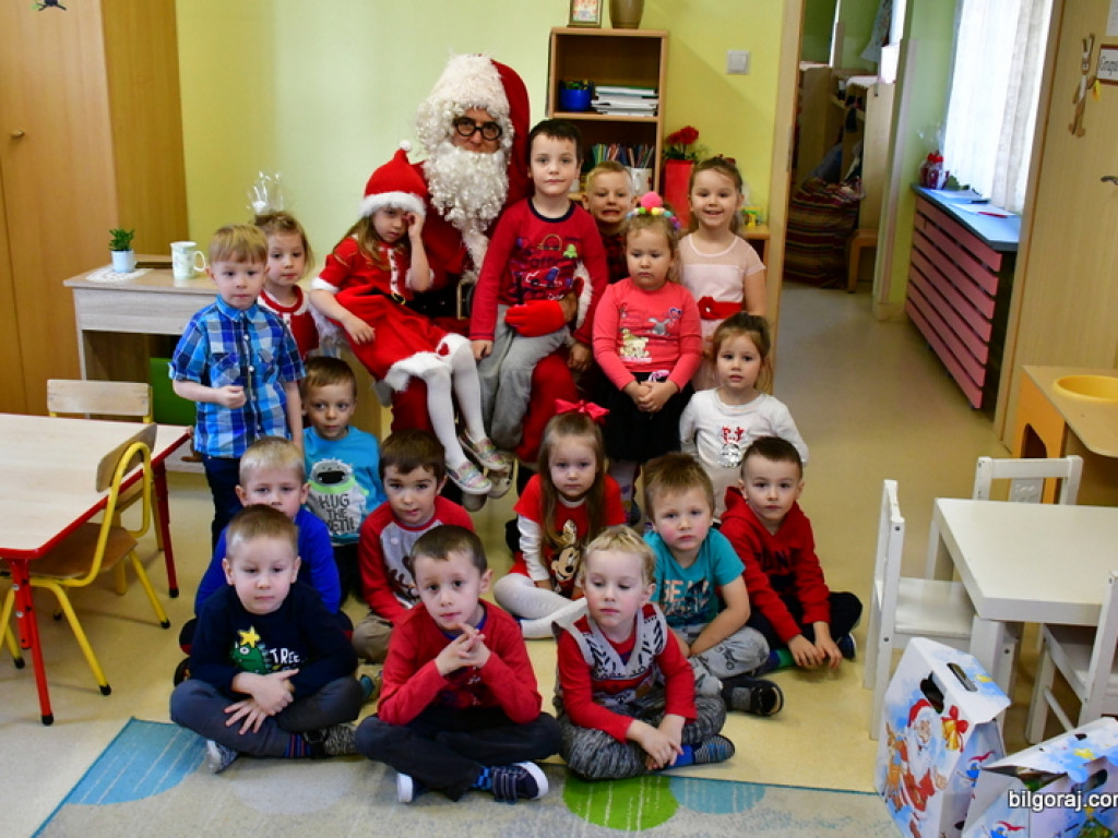 Święty Mikołaj odwiedził przedszkolaki (FOTO)