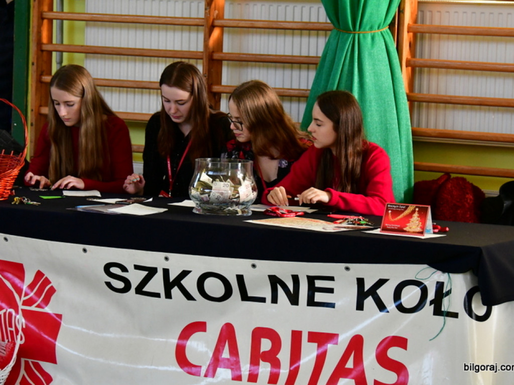 Turniej mikołajkowy dla Piotra Kozaka i niezwykła ofiarność rówieśników (FOTO)