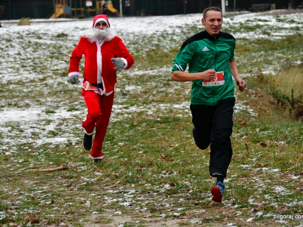 Bieg mikołajkowy i IV Cross Bojarski (FOTO)