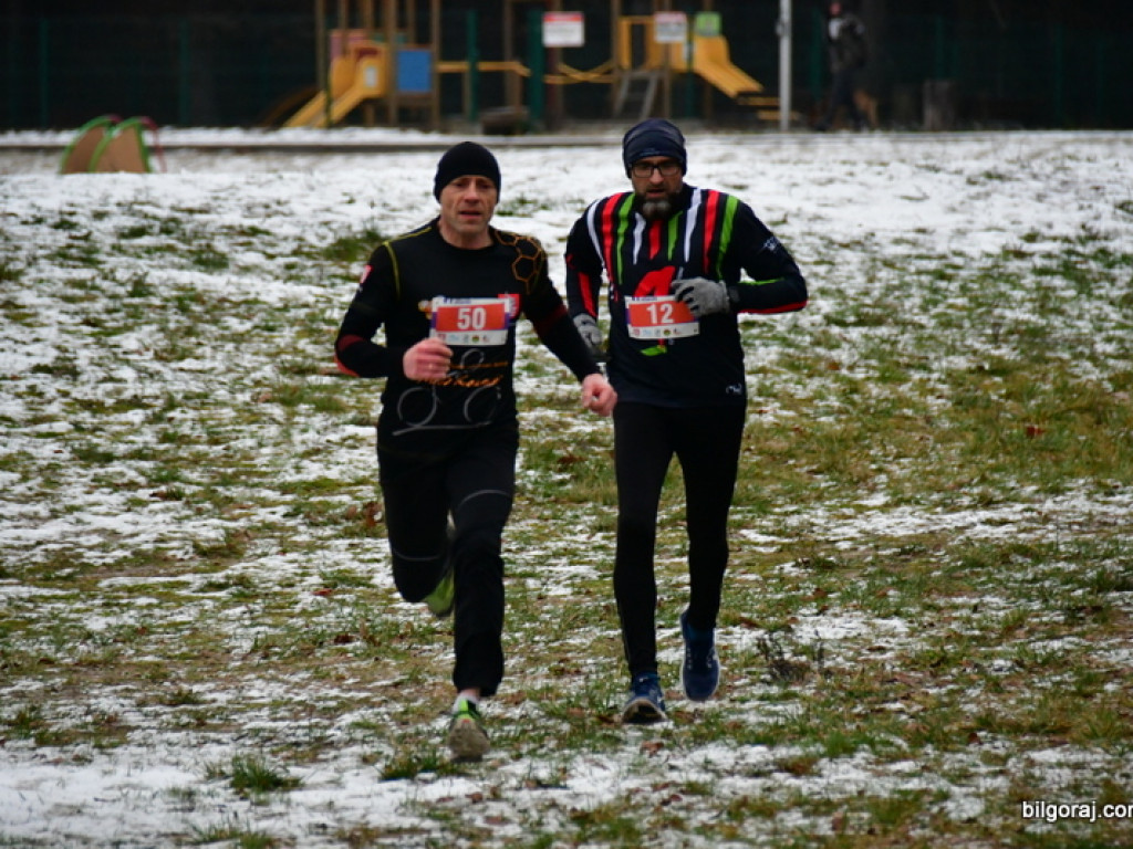 Bieg mikołajkowy i IV Cross Bojarski (FOTO)