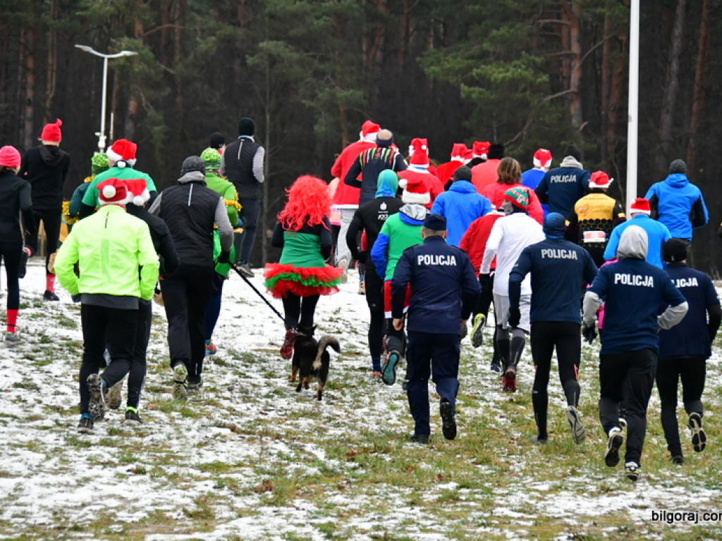 Bieg mikołajkowy i IV Cross Bojarski (FOTO)