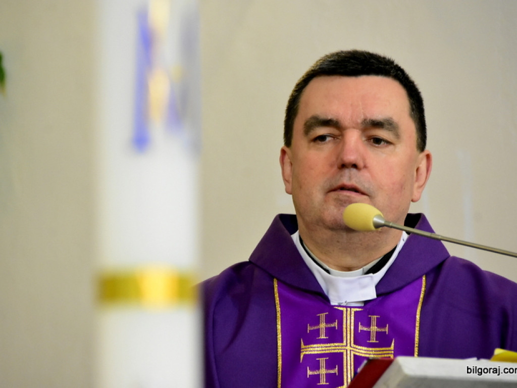 Ziemia z Magdali w biłgorajskim sanktuarium (FOTO)