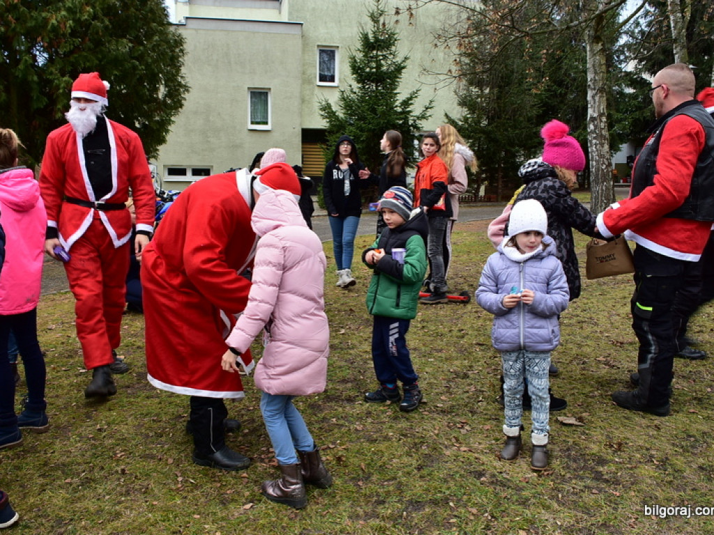 Motomikołaje przywieźli dzieciom radość (FOTO)