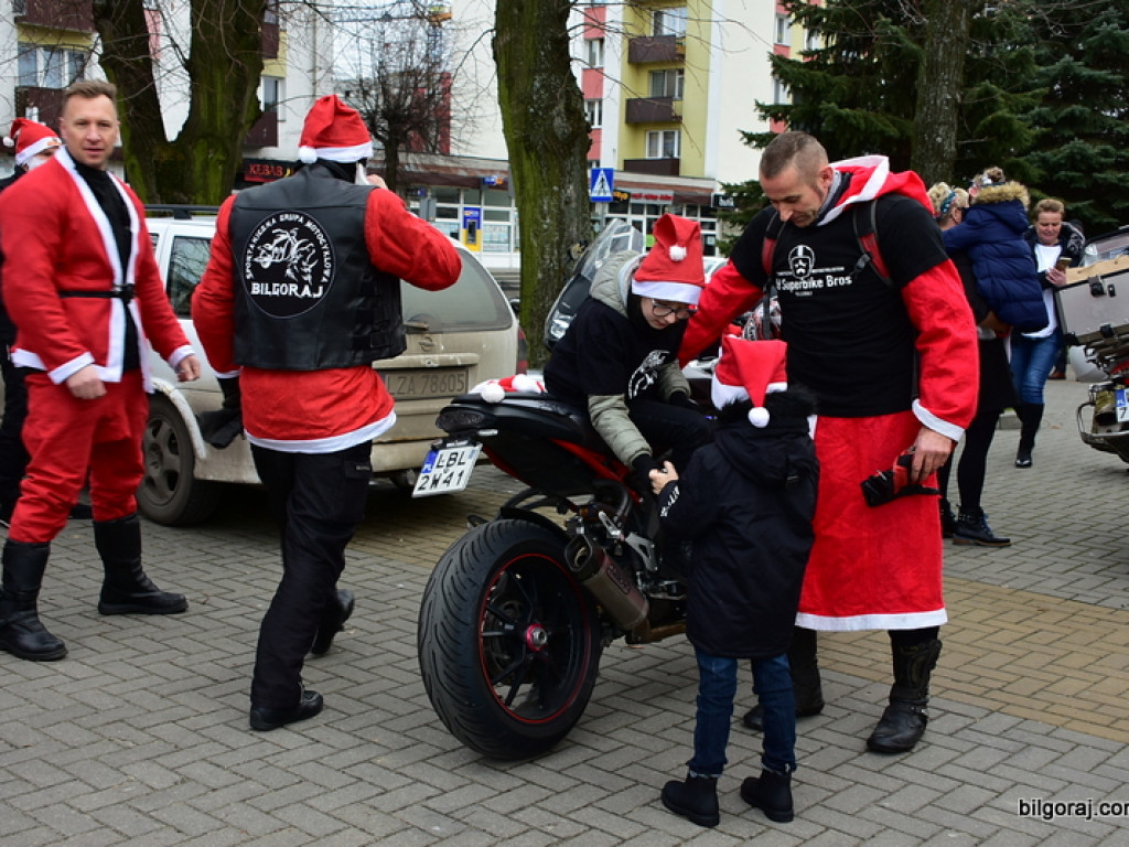 Motomikołaje przywieźli dzieciom radość (FOTO)