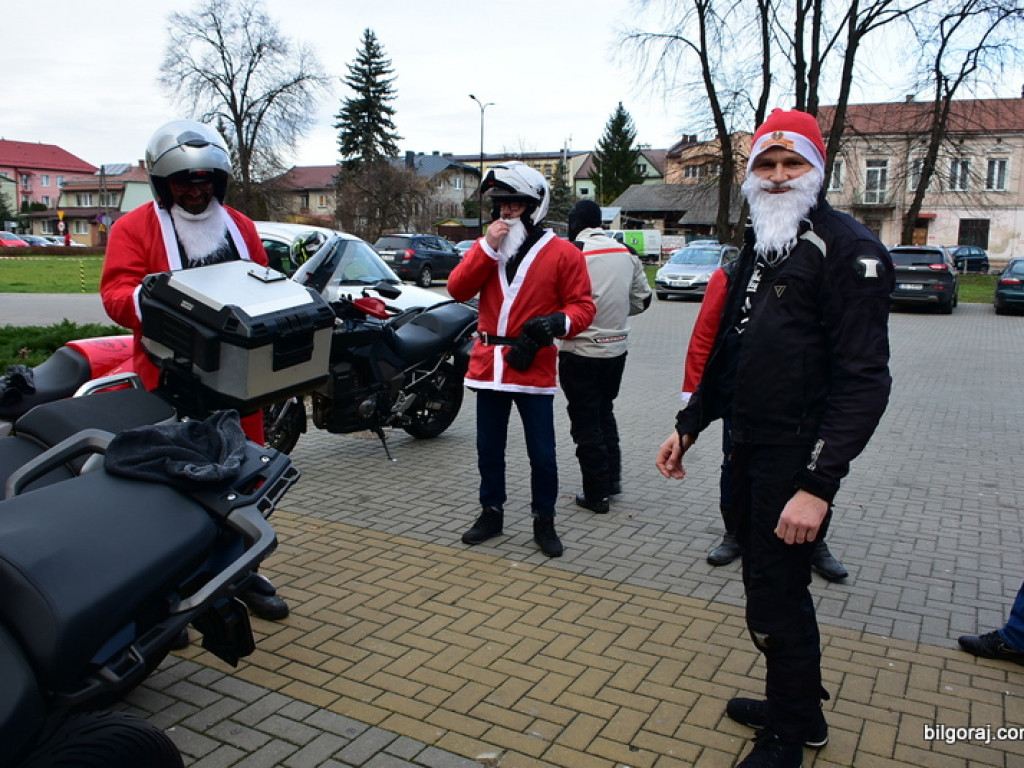 Motomikołaje przywieźli dzieciom radość (FOTO)