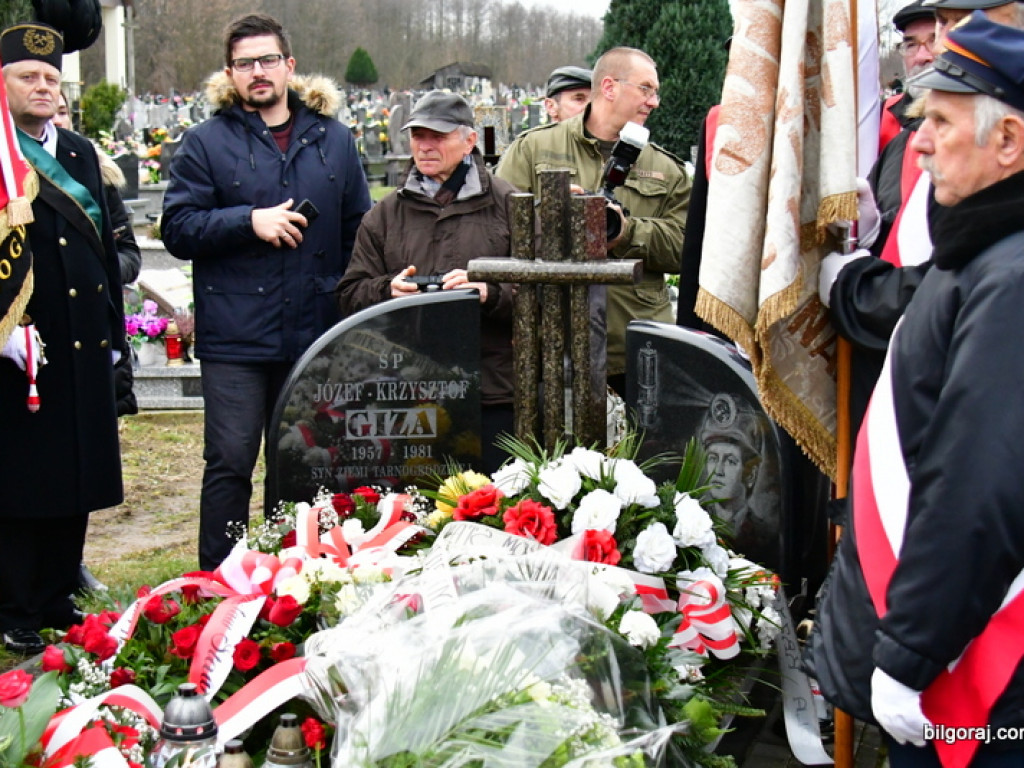 Pamiętają o ofiarach stanu wojennego (FOTO)