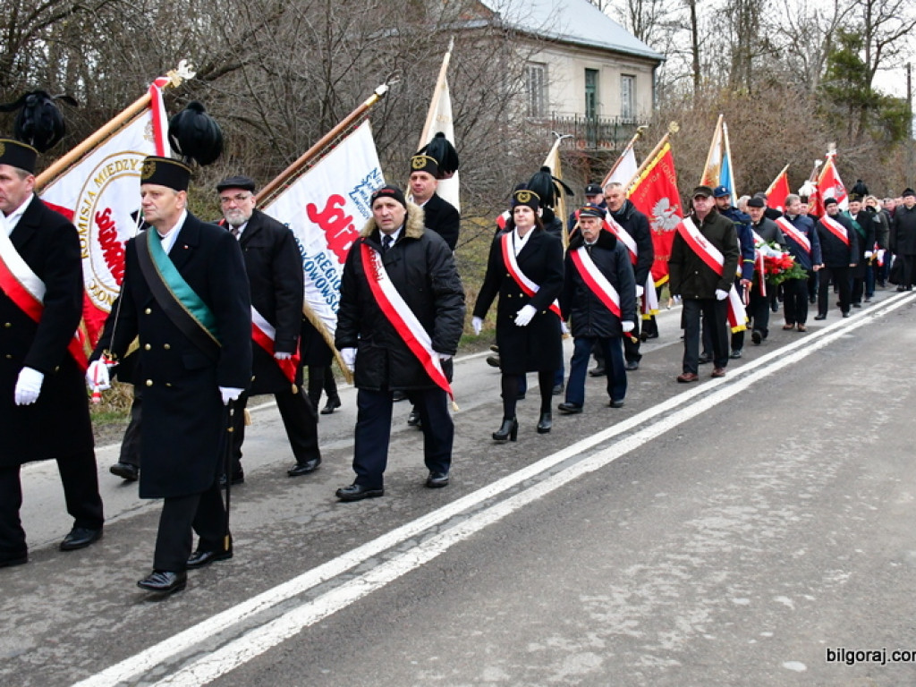 Pamiętają o ofiarach stanu wojennego (FOTO)